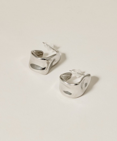 novice（ノーヴィス）の「【novice】Nuance Flat Hoop Pierce［Stainless］（ピアス（両耳用）・レディース・ゴールド/シルバー・FREE）」の10枚目の写真