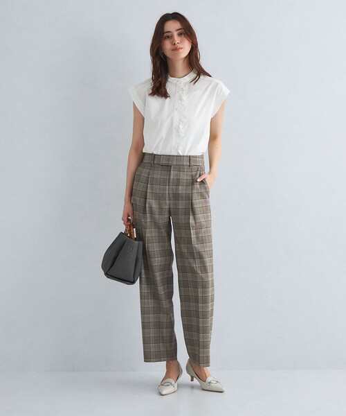 green label relaxing（グリーンレーベルリラクシング）の「フロント フリル フレンチスリーブ ブラウス 2（シャツ/ブラウス・レディース・ネイビー/ホワイト/ライトブルー・FREE）」の5枚目の写真