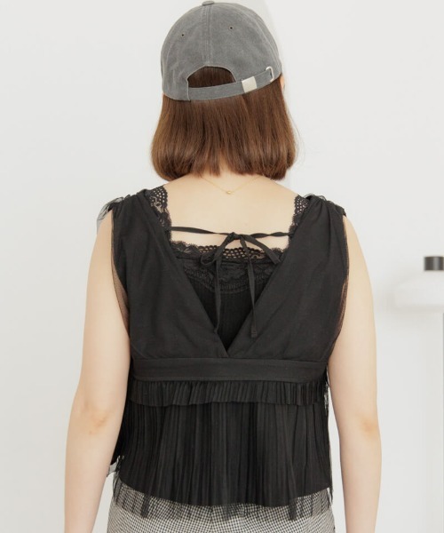 flower(フラワー)の「プリーツチュールビスチェ(キャミソール・レディース・ブラック/ライトベージュ・FREE)」の4枚目の写真