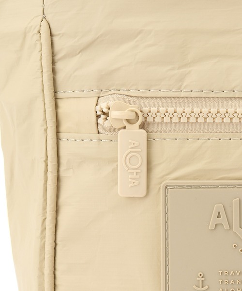 ALOHA（アロハ）の「【ALOHA COLLECTION】Monochrome Crossbody クロスボディバッグ／W18×H20（トートバッグ・レディース・ブラック/オリーブ/キャメル・FREE）」の13枚目の写真