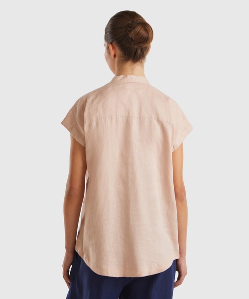 BENETTON (UNITED COLORS OF BENETTON)（ベネトンユナイテッドカラーズオブベネトン）の「リネン100％フレンチスリーブラウンドヘムバンドカラーシャツ・ブラウス（シャツ/ブラウス・レディース・ピンクベージュ/カーキ/ブラック・SMALL/X-SMALL/MEDIUM/XX-SMALL）」の13枚目の写真