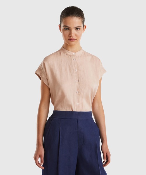 BENETTON (UNITED COLORS OF BENETTON)（ベネトンユナイテッドカラーズオブベネトン）の「リネン100％フレンチスリーブラウンドヘムバンドカラーシャツ・ブラウス（シャツ/ブラウス・レディース・ピンクベージュ/カーキ/ブラック・SMALL/X-SMALL/MEDIUM/XX-SMALL）」の14枚目の写真