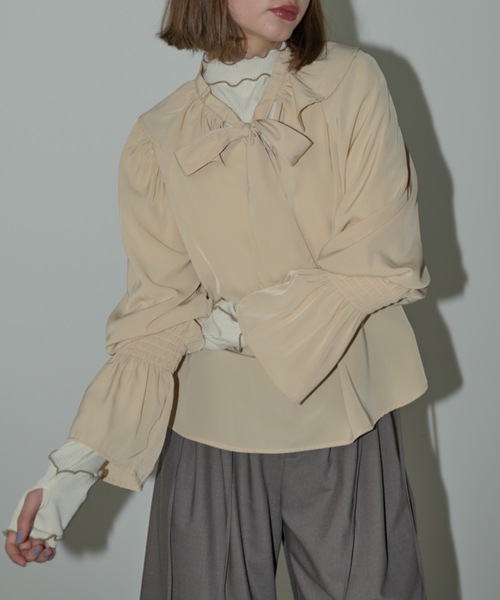 idem（イデム）の「bowtie ribbon frill blouse/ボウタイリボンフリルブラウス（シャツ/ブラウス・レディース・アイボリー/クリーム/ネイビー・FREE）」の13枚目の写真