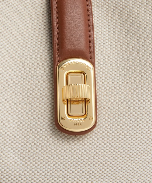 METROCITY（メトロシティ）の「【メトロシティ】バケットバッグ ミディアム 2way 装飾 収納 ポイント（トートバッグ・レディース・ブラウン・FREE）」の5枚目の写真