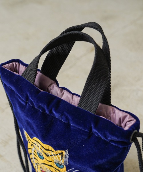 HOUSTON（ヒューストン）の「HOUSTON ヒューストン 6874 VELVETEEN EFFECT BAG 刺繍別珍 エフェクツバッグ「TIGER」（ショルダーバッグ・メンズ・ブラック/ネイビー/ミント・FREE）」の17枚目の写真