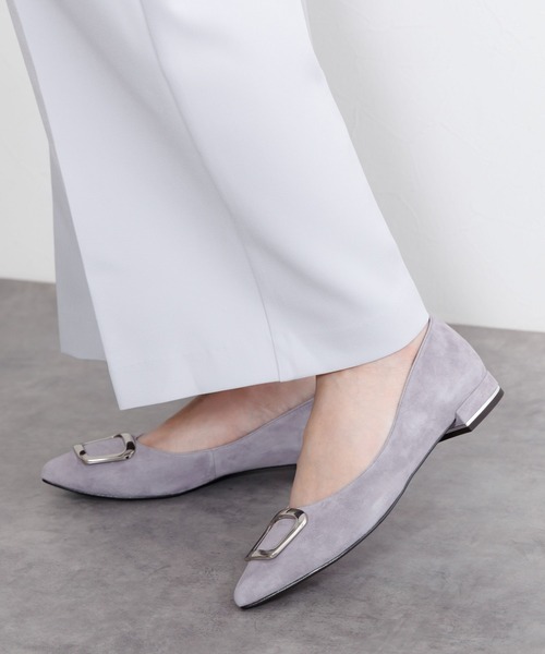 HIMIKO（ヒミコ）の「【HIMIKO】【WEB限定デザイン】ローヒールバックルパンプス/640004（パンプス・レディース・ブラック/アイボリー/ブラック系その他5/グレー・22.0cm/22.5cm/23.5cm/24.0cm/24.5cm/25.0cm/26.5cm/23.0cm/25.5cm/21.5cm/26.0cm）」の22枚目の写真