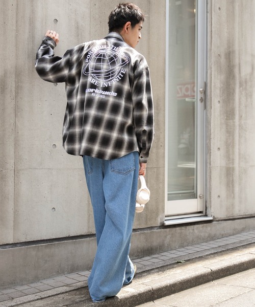 WEGO（ウィゴー）の「WEGO/オンブレチェックグラフィックシャツ（シャツ/ブラウス・メンズ・ブラック系その他2/ホワイト系その他2・LARGE/MEDIUM）」の6枚目の写真