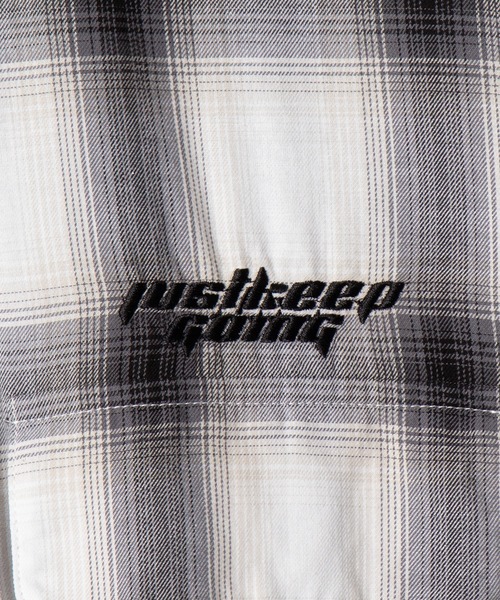 WEGO（ウィゴー）の「WEGO/オンブレチェックグラフィックシャツ（シャツ/ブラウス・メンズ・ブラック系その他2/ホワイト系その他2・LARGE/MEDIUM）」の17枚目の写真