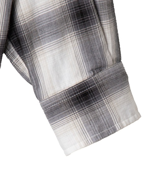 WEGO（ウィゴー）の「WEGO/オンブレチェックグラフィックシャツ（シャツ/ブラウス・メンズ・ブラック系その他2/ホワイト系その他2・LARGE/MEDIUM）」の20枚目の写真