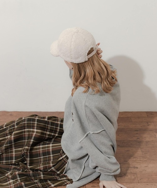 SMELLY（スメリー）の「ボアキャップ（キャップ・レディース・アイボリー/ブラック・-）」の6枚目の写真