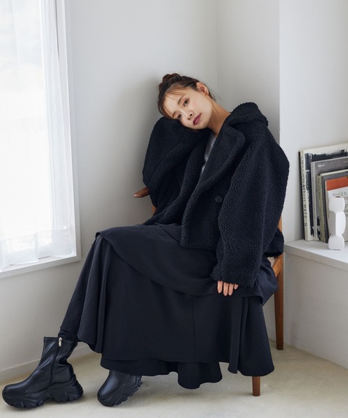 mysty woman（ミスティウーマン）の「【WEB限定】袖ボタンクルーネックニット　147762（ニット/セーター・レディース・ブラウン/ホワイト系その他/レッド/ピンク/グレイッシュブルー/グレー/オフホワイト/ブラック・FREE）」の12枚目の写真