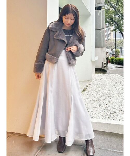 MERCURYDUO(マーキュリーデュオ)の「フェイクムートンボンバージャケット(ムートンコート・レディース・チャコールグレー/ライトグレー/ベージュ/アイボリー・MEDIUM/SMALL)」の21枚目の写真