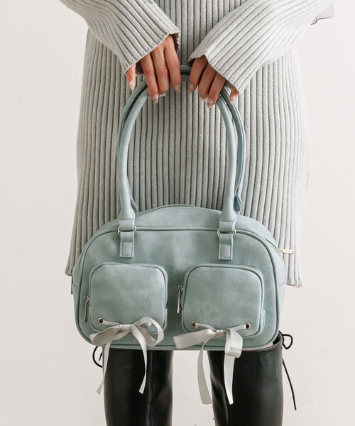 OLIVE des OLIVE（オリーブデオリーブ）の「サテンリボン付きボストンバッグ（ショルダーバッグ・レディース・ダークブラウン/ピンク/サックスブルー・FREE）」の12枚目の写真