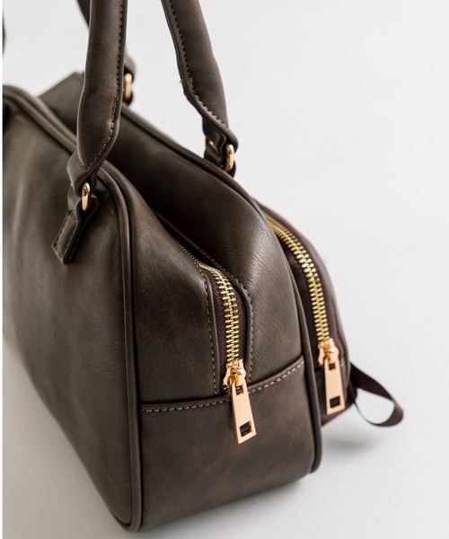 OLIVE des OLIVE（オリーブデオリーブ）の「サテンリボン付きボストンバッグ（ショルダーバッグ・レディース・ダークブラウン/ピンク/サックスブルー・FREE）」の4枚目の写真