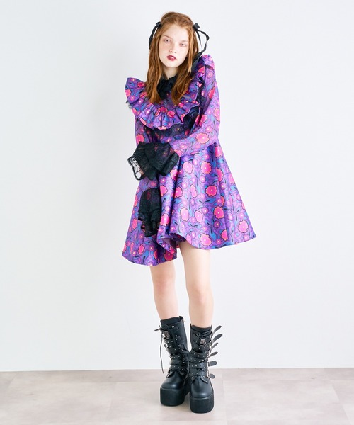 ANNA SUI NYC（アナ スイ エヌ ワイ シー）の「スーパーフリルブラウス（シャツ/ブラウス・レディース・パープル/ブラック・FREE）」の4枚目の写真