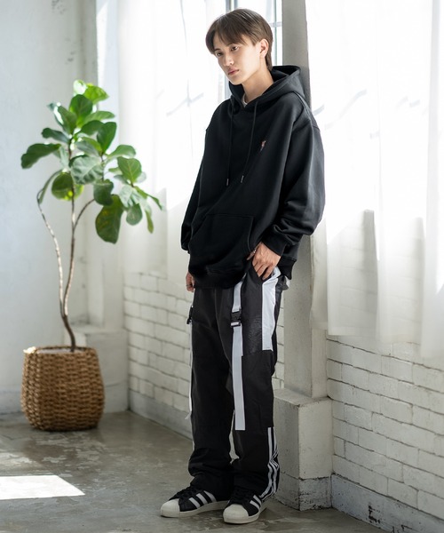 SIDEWAY STANCE（サイドウェイスタンス）の「【SIDEWAY STANCE】オリジナル ワンポイント刺しゅう スウェットプルパーカー（パーカー・メンズ・ブラック系/ライトグレー/ライトグレー系/ネイビー/ブラック/ネイビー系/ブラック系1/ネイビー系1/グレー系1・LARGE/SMALL/X-LARGE/MEDIUM）」の12枚目の写真