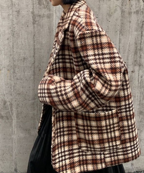 Achic（アシック）の「ダッフルチェスターコート（テーラードジャケット・レディース・ブラウン・M）」の2枚目の写真