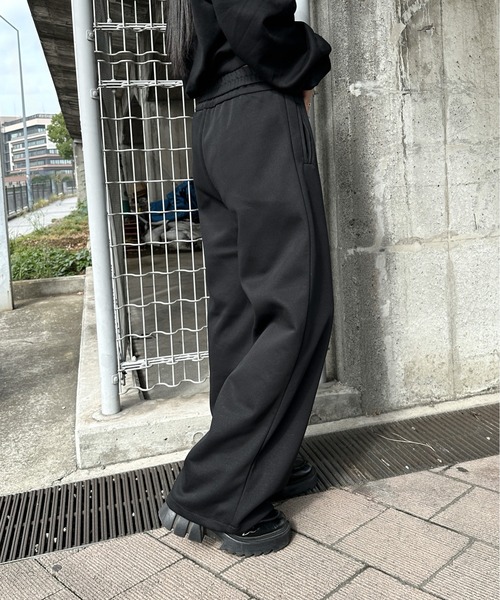 LVEU.(ラブユ.)の「【LVEU.】スウェットワイドパンツ / ボトムス スウェット パンツ ストレッチ ワイド ルーズ イージーパンツ シンプル ストリート モード ノームコア ブラック グレー(スウェットパンツ・レディース・ブラック/グレー・FREE)」の6枚目の写真