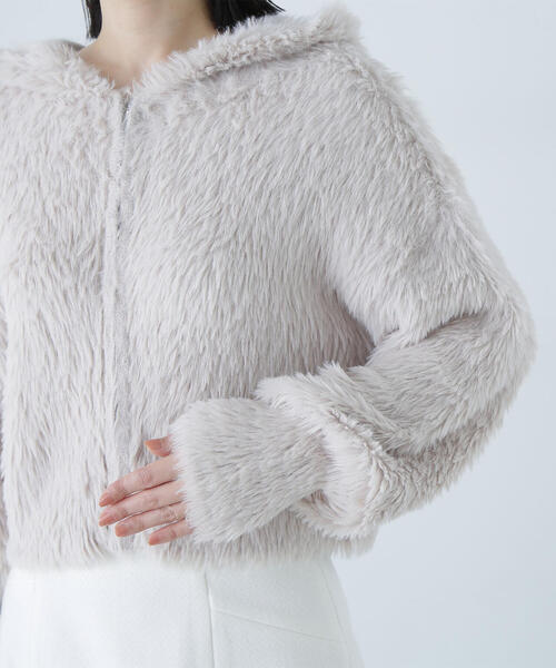 NATURAL BEAUTY BASIC(ナチュラルビューティーベーシック)の「◇フェザーフーディーニット(パーカー・レディース・チャコールグレー/ベージュ/オフホワイト・FREE)」の7枚目の写真