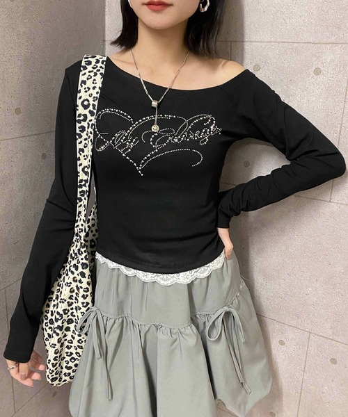 NANEA(ナネア)の「ラインストーンロゴワンショルダートップス(Tシャツ/カットソー・レディース・ブラック/ベージュ・SMALL/MEDIUM/LARGE)」の7枚目の写真