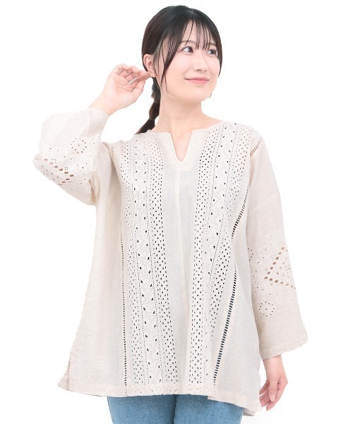 チチカカ（チチカカ）の「Rico カットワーク刺繍プルオーバー（シャツ/ブラウス・レディース・ナチュラル/ボルドー/グリーン・FREE）」の10枚目の写真