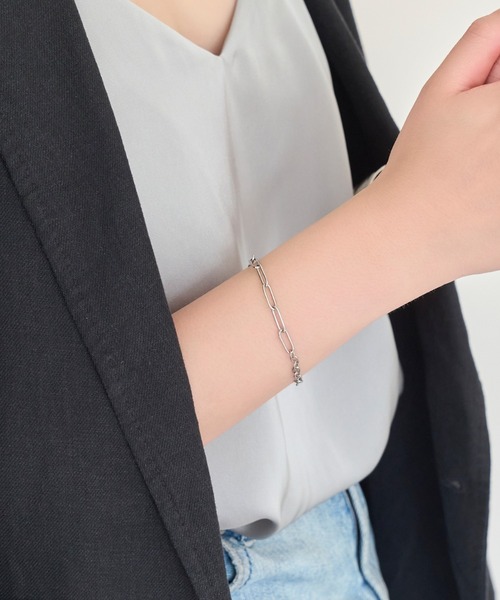 Phoebe（フィービィー）の「【金属アレルギー対応/ユニセックス】チャンキーミックスチェーンブレスレット/サージカルステンレス/全長:16.5cm+4cmシンプルチェーン（ブレスレット・レディース・シルバー/イエローゴールド・FREE）」の16枚目の写真