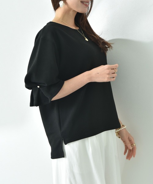 INTERPLANET（インタープラネット）の「フクレジャガード袖口タックデザインプルオーバー（Tシャツ/カットソー・レディース・オフホワイト/ブラック/ライトグレー・FREE）」の7枚目の写真