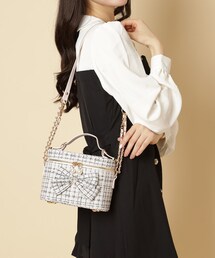 Ober Tashe（オーバータッシェ）の「リボン付きバニティショルダーバッグ（ショルダーバッグ）」