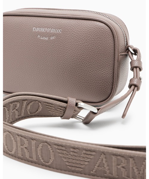 EMPORIO ARMANI(エンポリオアルマーニ)の「【エンポリオ アルマーニ】カメラケース ディアプリント ショルダーストラップ(ショルダーバッグ・レディース・ベビーピンク/ベージュ・FREE)」の6枚目の写真