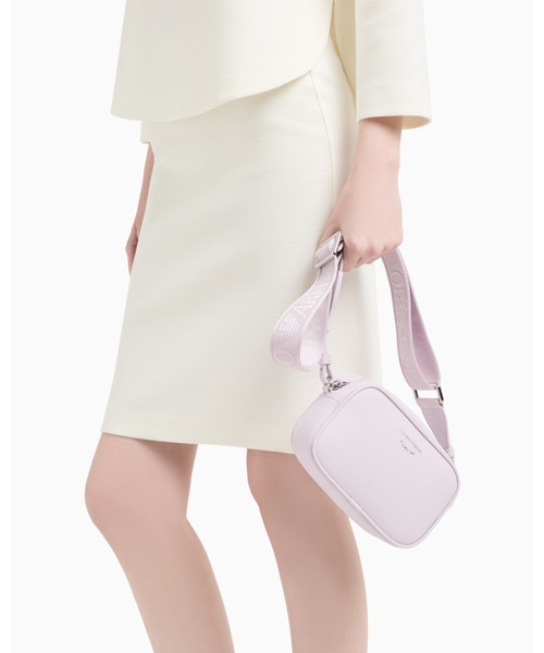 EMPORIO ARMANI(エンポリオアルマーニ)の「【エンポリオ アルマーニ】カメラケース ディアプリント ショルダーストラップ(ショルダーバッグ・レディース・ベビーピンク/ベージュ・FREE)」の8枚目の写真