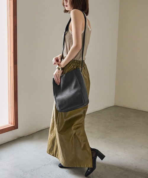 Fashion Letter（ファッションレター）の「フェイクレザー スクエアショルダーバッグ（ショルダーバッグ・レディース・ベージュ/ブラック・FREE）」の9枚目の写真