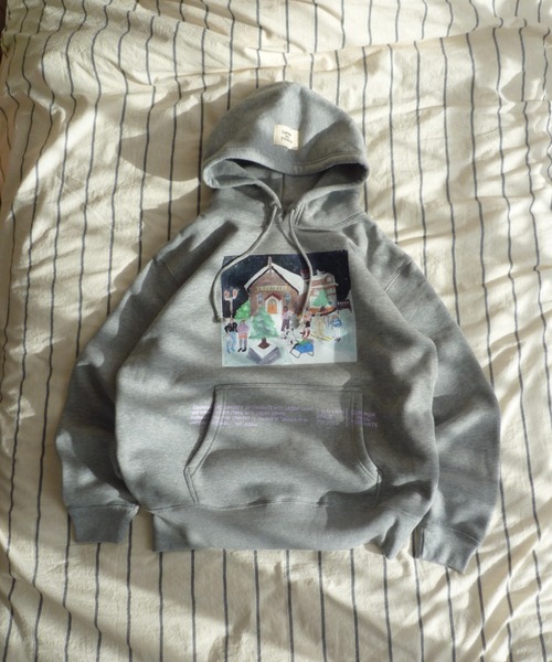 common gull products.(コモンガルプロダクツ)の「convenienceyoung×common gull products. special hoodie(パーカー・レディース・スミクロ/杢グレー/レッド・LARGE/MEDIUM/SMALL)」の2枚目の写真