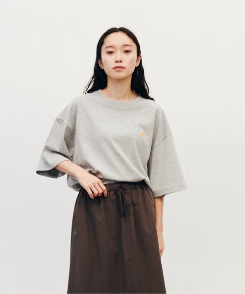 KELTY(ケルティ)の「バック ヒストリー ロゴ S/S ティーシャツ(Tシャツ/カットソー・レディース・ベージュ/ブラック/ネイビー/ホワイト/ヘザーグレー・M/L/XL/S)」の11枚目の写真