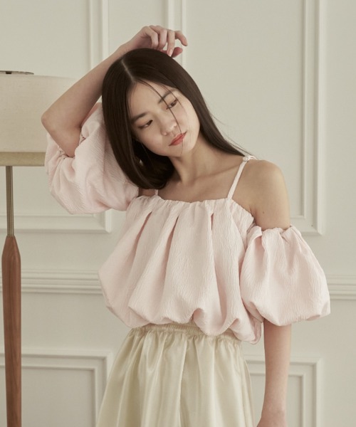 moi tytto(モイテュット)の「バルーン袖キャミブラウス(シャツ/ブラウス・レディース・ピンク/ブラック/ナチュラル・FREE)」の3枚目の写真