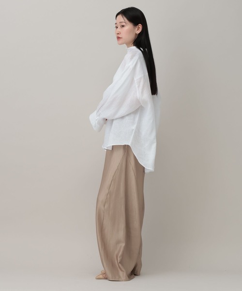 A part by（アパートバイ）の「ルランゼフィールリネンシャツ（シャツ/ブラウス・レディース・ブラウン/ピンク系その他/ライトベージュ/オフホワイト/レッド/ネイビー・FREE）」の14枚目の写真