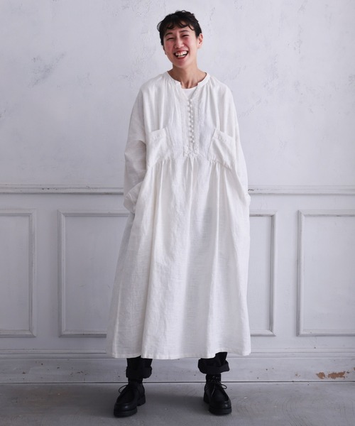 遊びが詰まった白いワンピース（シャツワンピース）｜soulberry