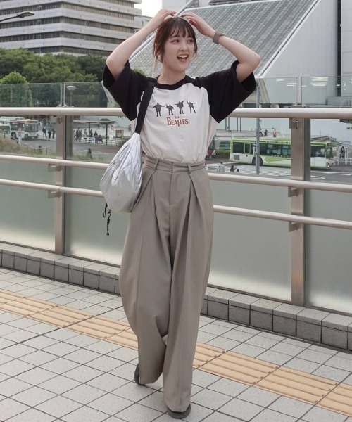 The Beatles(ザビートルズ)の「【別注】THE BEATLES ザ ビートルズ HELPラグランTシャツ(Tシャツ/カットソー・メンズ・オフホワイト/その他2/ネイビー/その他1・M/LL/L)」の12枚目の写真