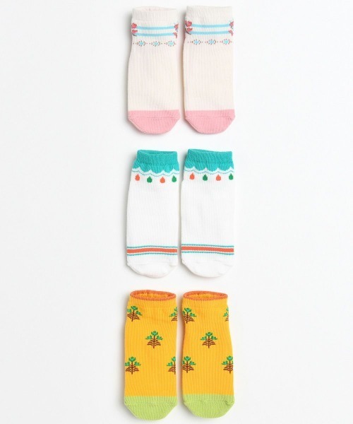 moimoln（モイモルン）の「【３点セット】フォーミングソックス（ソックス/靴下・キッズ・アイボリー・10cm/12cm/14cm/16cm/18cm）」の2枚目の写真