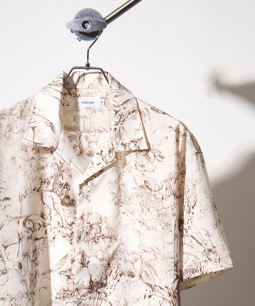 ATELANE（アテレーン）の「ATELANE ルーズシルエット総柄開襟アロハシャツ（シャツ/ブラウス・レディース・ブラック/グレー/ブルー/ワイン/グリーン/ブラック系1/ベージュ/ブラック系/ネイビー/アイボリー/ネイビー系/ベージュ系/ブラウン/アイボリー系・M/L/XL）」の8枚目の写真