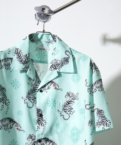 ATELANE（アテレーン）の「ATELANE ルーズシルエット総柄開襟アロハシャツ（シャツ/ブラウス・レディース・ブラック/グレー/ブルー/ワイン/グリーン/ブラック系1/ベージュ/ブラック系/ネイビー/アイボリー/ネイビー系/ベージュ系/ブラウン/アイボリー系・M/L/XL）」の10枚目の写真