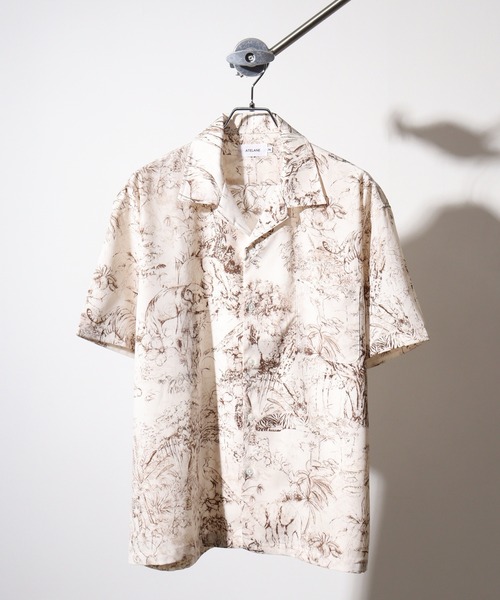 ATELANE（アテレーン）の「ATELANE ルーズシルエット総柄開襟アロハシャツ（シャツ/ブラウス・レディース・ブラック/グレー/ブルー/ワイン/グリーン/ブラック系1/ベージュ/ブラック系/ネイビー/アイボリー/ネイビー系/ベージュ系/ブラウン/アイボリー系・M/L/XL）」の18枚目の写真