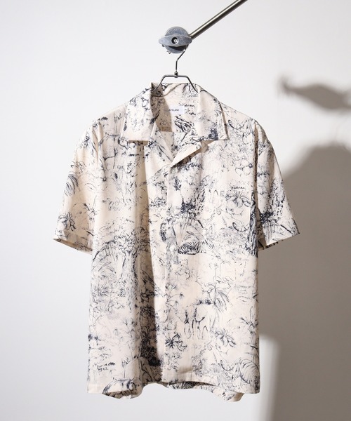 ATELANE（アテレーン）の「ATELANE ルーズシルエット総柄開襟アロハシャツ（シャツ/ブラウス・レディース・ブラック/グレー/ブルー/ワイン/グリーン/ブラック系1/ベージュ/ブラック系/ネイビー/アイボリー/ネイビー系/ベージュ系/ブラウン/アイボリー系・M/L/XL）」の19枚目の写真