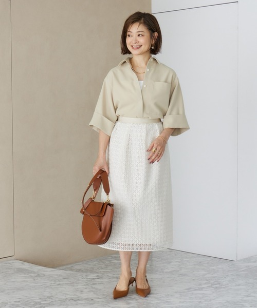 INED（イネド）の「【三尋木奈保コラボ】辛口モードなワイドスリーブシャツ「セットアップ対応」（シャツ/ブラウス・レディース・チャコールグレー/ベージュ・7号/9号）」の7枚目の写真