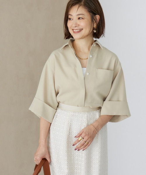 INED（イネド）の「【三尋木奈保コラボ】辛口モードなワイドスリーブシャツ「セットアップ対応」（シャツ/ブラウス・レディース・チャコールグレー/ベージュ・7号/9号）」の19枚目の写真