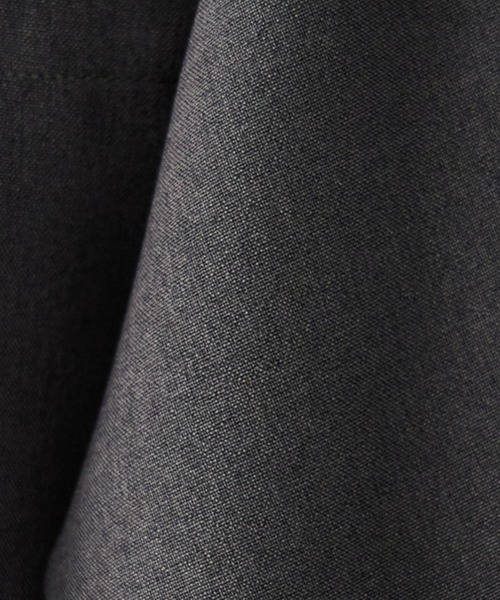 INED（イネド）の「【三尋木奈保コラボ】辛口モードなワイドスリーブシャツ「セットアップ対応」（シャツ/ブラウス・レディース・チャコールグレー/ベージュ・7号/9号）」の17枚目の写真