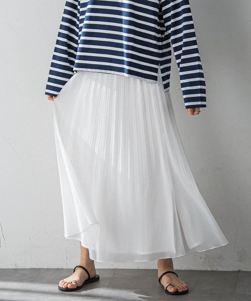 MAYSON GREY（メイソングレイ）の「消しプリーツスカート≪手洗い可能≫（スカート・レディース・ベージュ/グリーン/ホワイト/ブルー・M）」の2枚目の写真