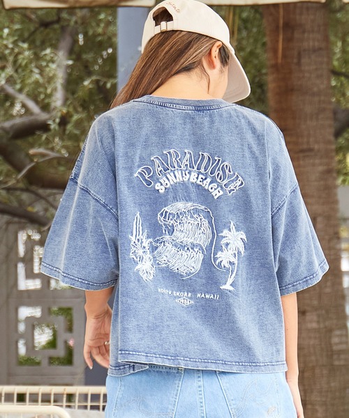 Kahiko(カヒコ)の「【Kahiko】SURF&Palms ユーイングTシャツ(Tシャツ/カットソー・レディース・ライトブルー/グレー/ダークブルー・FREE)」の3枚目の写真