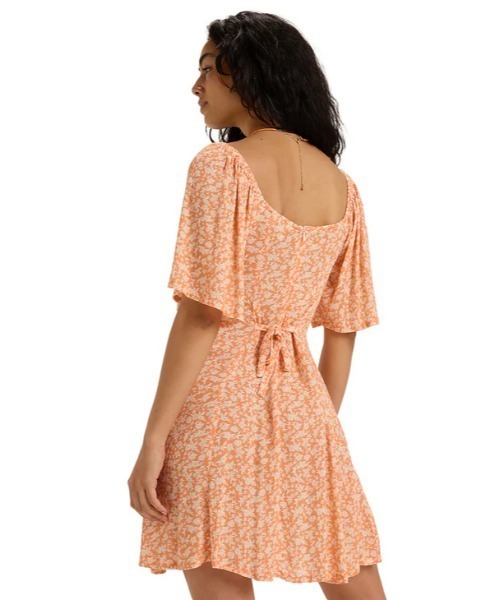 ROXY（ロキシー）の「MERCADO MINI CRINKLE/ロキシーワンピース（ワンピース・レディース・オレンジ・MEDIUM/X-SMALL/SMALL）」の9枚目の写真