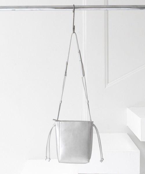 GLOBAL WORK(グローバルワーク)の「スペ軽3ROOMショルダー/325957(ショルダーバッグ・レディース・ベージュ系その他2/シルバー/イエロー/アイボリー/ブラック/レッド・ONE SIZE)」の6枚目の写真