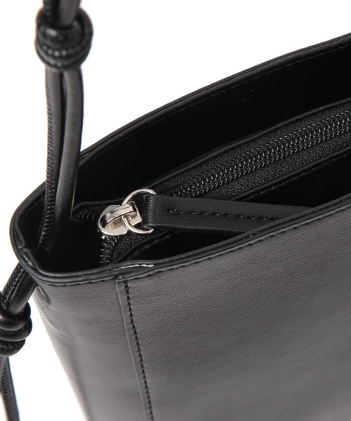 GLOBAL WORK(グローバルワーク)の「スペ軽3ROOMショルダー/325957(ショルダーバッグ・レディース・ベージュ系その他2/シルバー/イエロー/アイボリー/ブラック/レッド・ONE SIZE)」の17枚目の写真